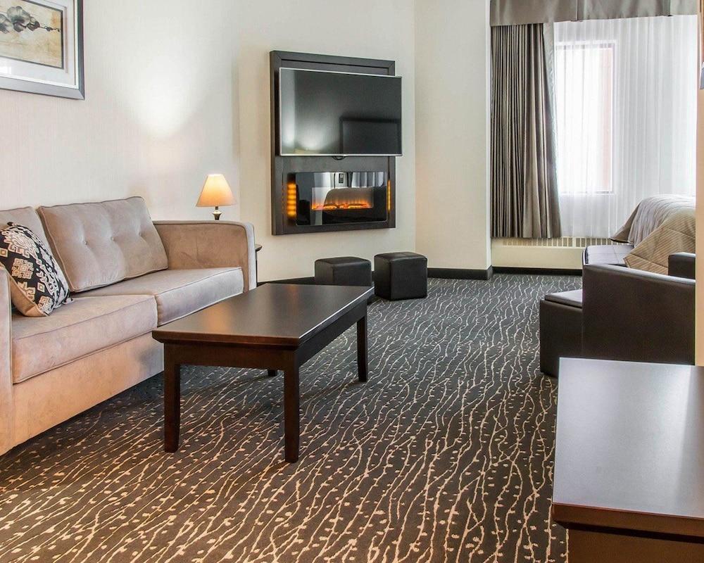 Clarion Hotel & Suites Winnipeg Exterior foto