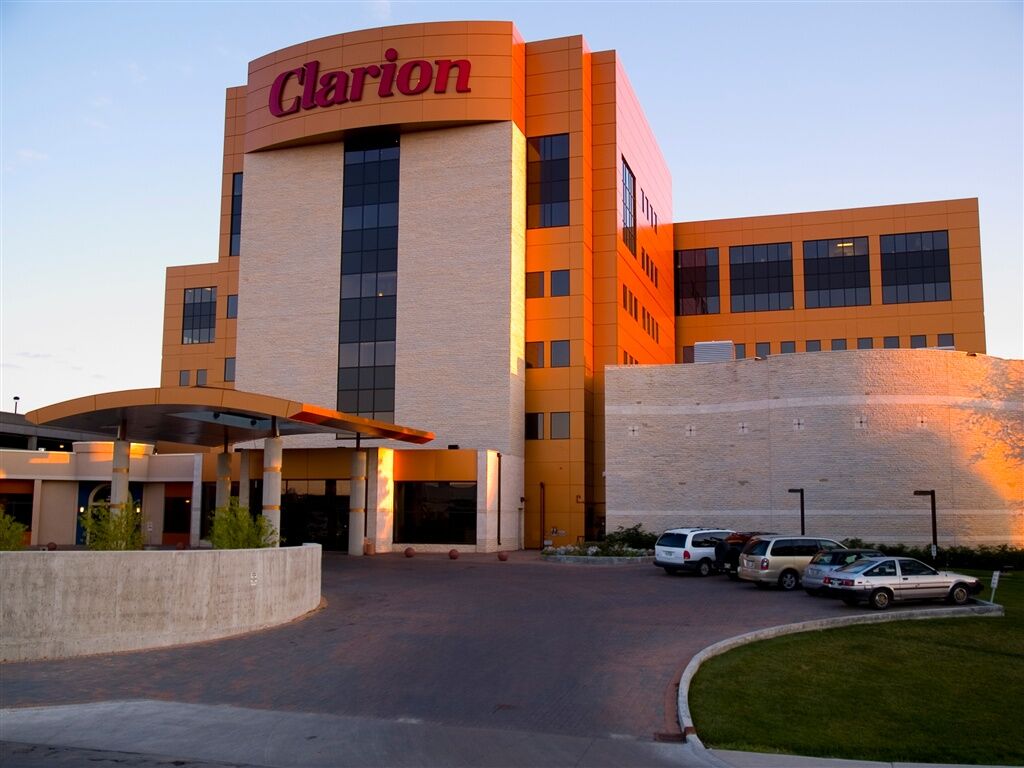 Clarion Hotel & Suites Winnipeg Exterior foto